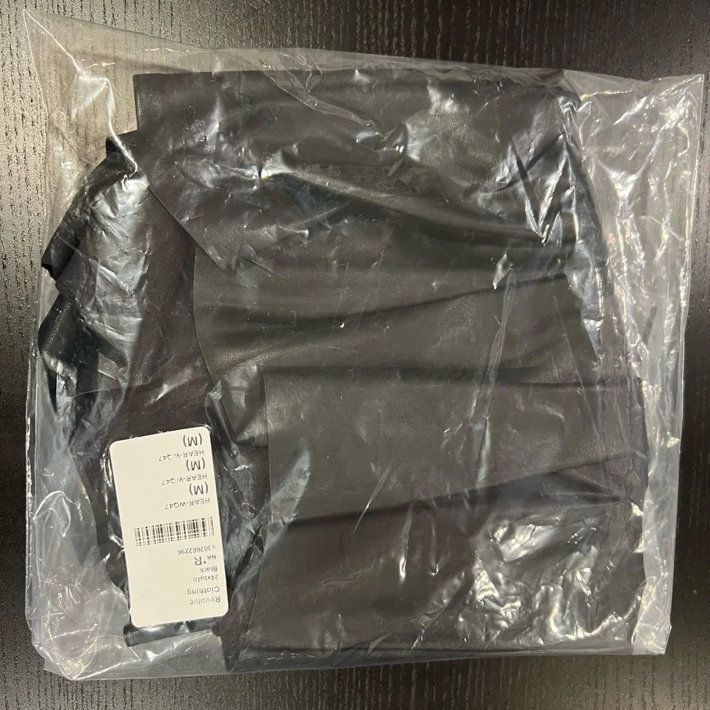 Heartloom Black Leather Skirt - Picture 11 of 11